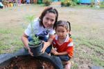 กิจกรรมปลูกดาวเรืองเพื่อพ่อ